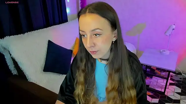 Snapshot of CurlySteph chatting on March 20, 4:31 pm CurlySteph online show from March 20, 4:31 pm