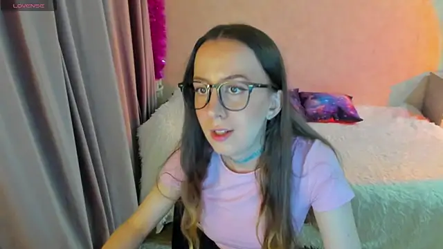 Snapshot of CurlySteph chatting on September 8, 6:18 pm CurlySteph online show from September 8, 6:18 pm