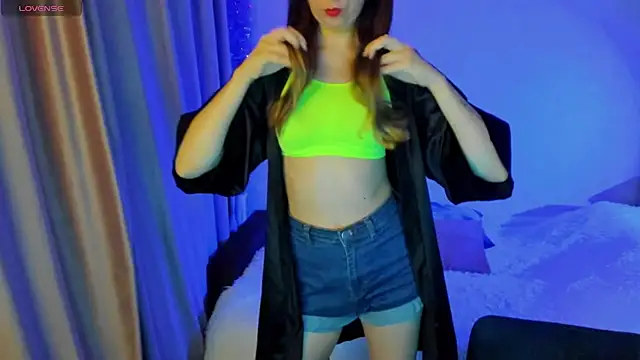 Snapshot of CurlySteph chatting on October 6, 6:27 pm CurlySteph online show from October 6, 6:27 pm