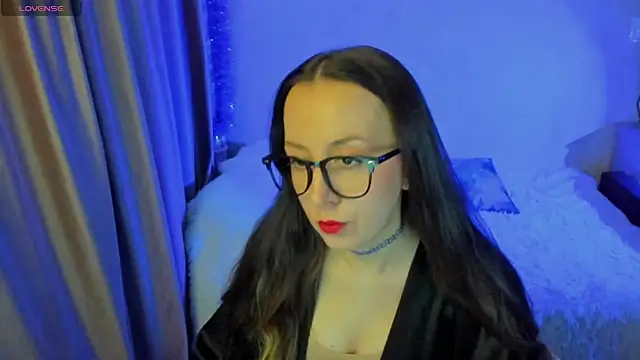 Snapshot of CurlySteph chatting on October 23, 4:39 pm CurlySteph online show from October 23, 4:39 pm