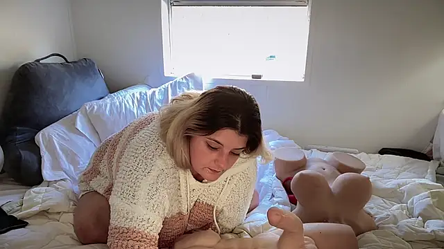 magicsparkles online show from December 12, 7:15 pm