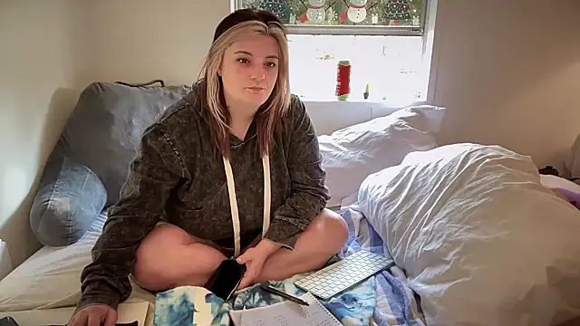 magicsparkles online show from January 14, 2:11 pm