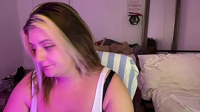 magicsparkles online show from March 14, 12:10 am