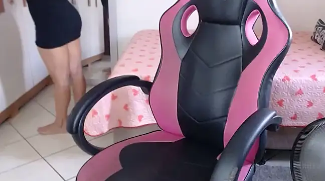 bustycarly online show from February 25, 2:22 pm