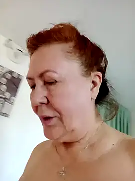 Hottie-Mom online show from April 30, 6:31 am