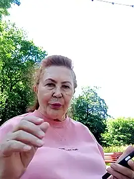 Hottie-Mom online show from June 18, 10:52 am