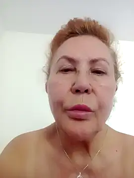 Hottie-Mom online show from June 26, 6:51 am