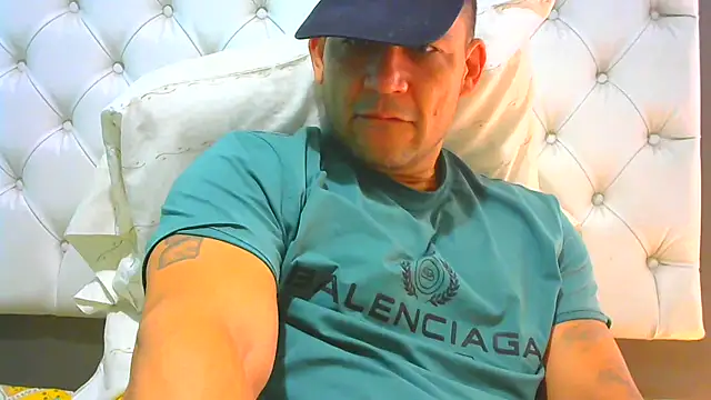 Snapshot of altenori112 chatting on July 26, 12:23 pm altenori112 online show from July 26, 12:23 pm