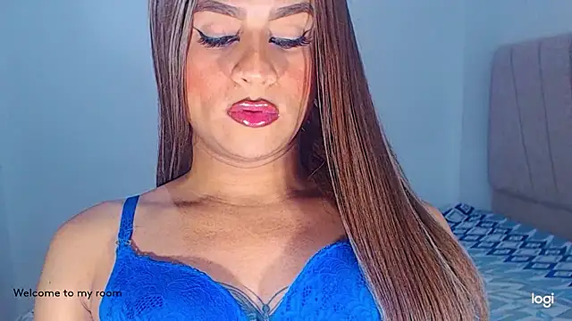 Snapshot of Valenntyna chatting on January 13, 7:08 pm Valenntyna online show from January 13, 7:08 pm