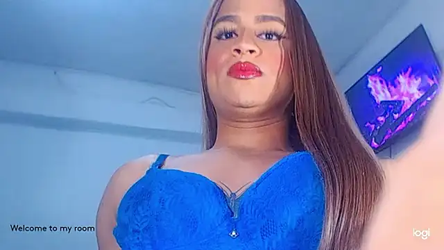 Snapshot of Valenntyna chatting on February 8, 8:01 pm Valenntyna online show from February 8, 8:01 pm