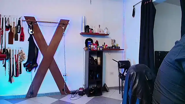 boy n girl online show from February 11, 7:48 pm