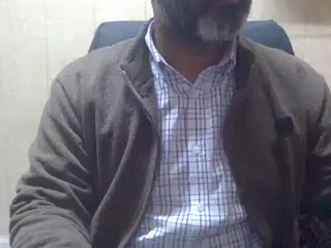 Snapshot of hairymaster95 chatting on January 17, 4:06 am hairymaster95 online show from January 17, 4:06 am