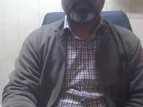 Snapshot of hairymaster95 chatting on January 18, 6:24 am hairymaster95 online show from January 18, 6:24 am