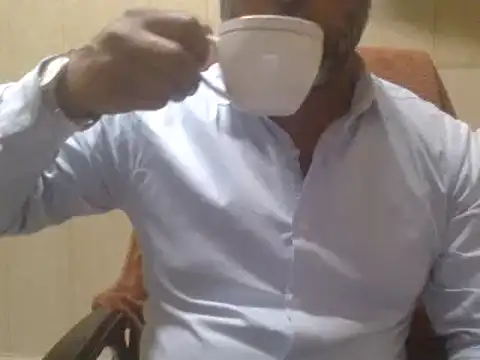 Snapshot of hairymaster95 chatting on February 4, 12:11 pm hairymaster95 online show from February 4, 12:11 pm