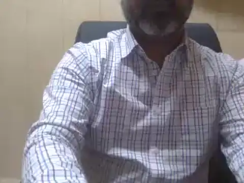 Snapshot of hairymaster95 chatting on February 8, 4:14 am hairymaster95 online show from February 8, 4:14 am