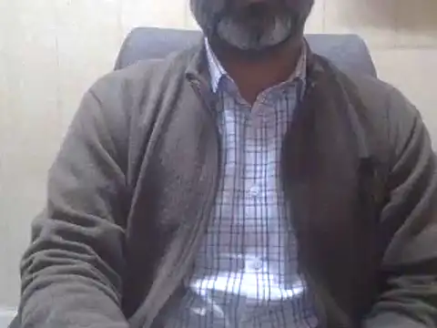 Snapshot of hairymaster95 chatting on February 22, 9:34 am hairymaster95 online show from February 22, 9:34 am