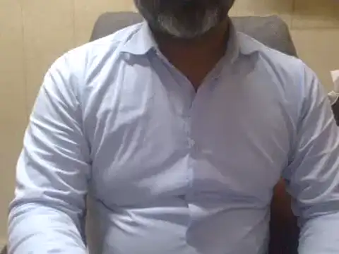 Snapshot of hairymaster95 chatting on February 27, 6:50 am hairymaster95 online show from February 27, 6:50 am