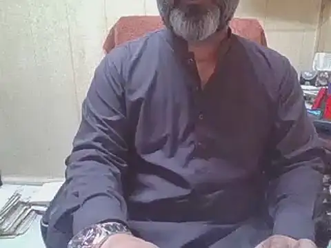 Snapshot of hairymaster95 chatting on September 17, 3:30 am hairymaster95 online show from September 17, 3:30 am