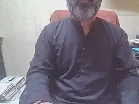 Snapshot of hairymaster95 chatting on September 23, 3:53 am hairymaster95 online show from September 23, 3:53 am