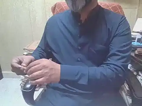 Snapshot of hairymaster95 chatting on October 6, 3:26 am hairymaster95 online show from October 6, 3:26 am