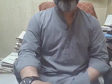 Snapshot of hairymaster95 chatting on October 8, 3:26 am hairymaster95 online show from October 8, 3:26 am