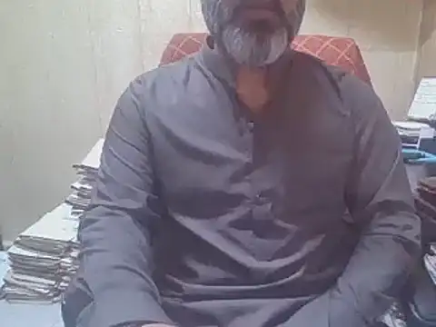 Snapshot of hairymaster95 chatting on October 9, 3:37 am hairymaster95 online show from October 9, 3:37 am