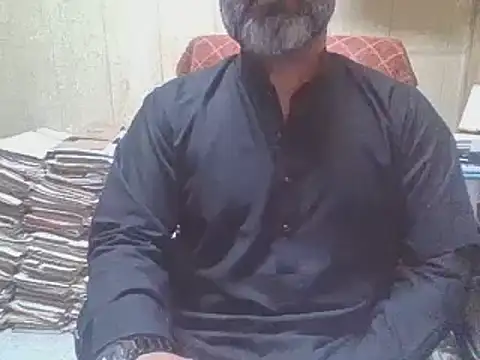 Snapshot of hairymaster95 chatting on October 18, 5:54 am hairymaster95 online show from October 18, 5:54 am