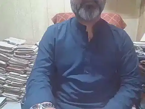 Snapshot of hairymaster95 chatting on October 29, 3:31 am hairymaster95 online show from October 29, 3:31 am