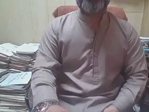 Snapshot of hairymaster95 chatting on November 12, 4:13 am hairymaster95 online show from November 12, 4:13 am