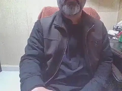 hairymaster95 online show from February 3, 4:43 am