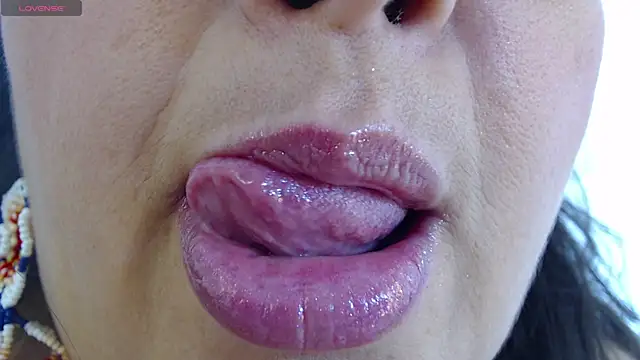 Kerly Doll online show from February 5, 10:01 pm