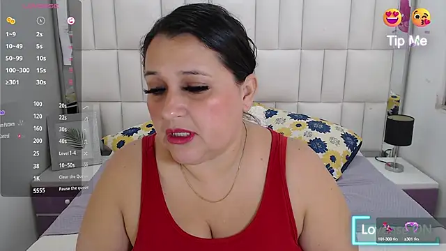 Kerly Doll online show from February 25, 2:33 pm