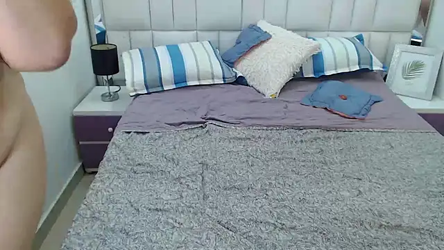 Kerly Doll online show from March 21, 8:08 pm