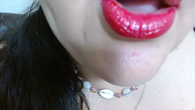 Kerly Doll online show from December 17, 6:14 pm