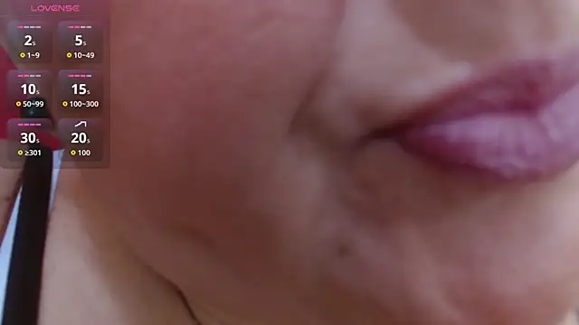 Snapshot of Kerly_Doll chatting on July 20, 12:29 pm Kerly Doll online show from July 20, 12:29 pm