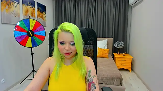 Snapshot of EnergyBunny_1 chatting on February 4, 8:17 pm EnergyBunny 1 online show from February 4, 8:17 pm