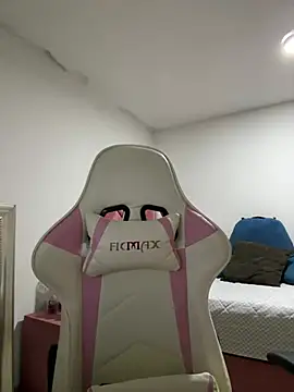 Snapshot of nurse_becky chatting on January 10, 12:38 am nurse becky online show from January 10, 12:38 am