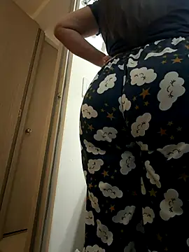 Snapshot of nurse_becky chatting on December 14, 2:55 pm nurse becky online show from December 14, 2:55 pm