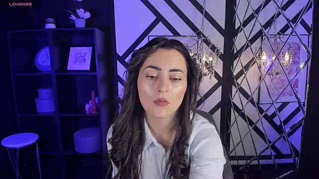 KylieMellow online show from March 5, 12:22 pm