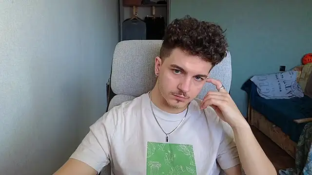 Remy Miles online show from February 22, 1:31 pm