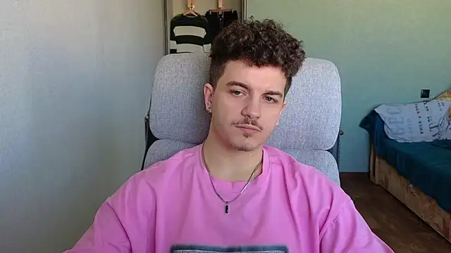 Remy Miles online show from March 5, 8:32 am