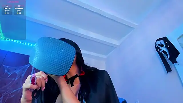 Snapshot of divinesalome chatting on October 11, 7:45 pm divinesalome online show from October 11, 7:45 pm