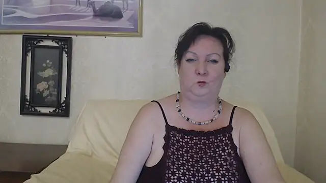 Snapshot of Milf4love50 chatting on August 1, 6:40 pm Milf4love50 online show from August 1, 6:40 pm
