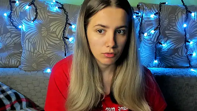 MaggieCake online show from October 30, 3:52 am