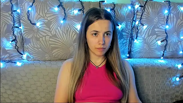Snapshot of MaggieCake chatting on May 30, 1:14 am MaggieCake online show from May 30, 1:14 am