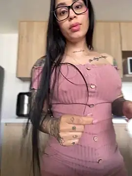 LaraHenao online show from January 12, 4:29 pm