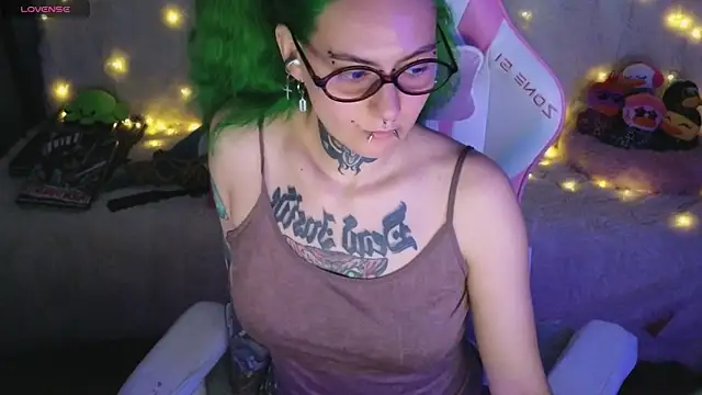 Snapshot of Ginger_Stay chatting on May 15, 7:59 am Ginger Stay online show from May 15, 7:59 am