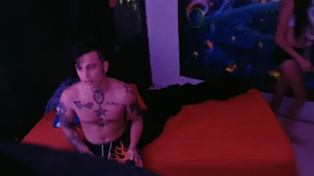 Snapshot of dounolimist777 chatting on December 17, 7:03 am dounolimist777 online show from December 17, 7:03 am