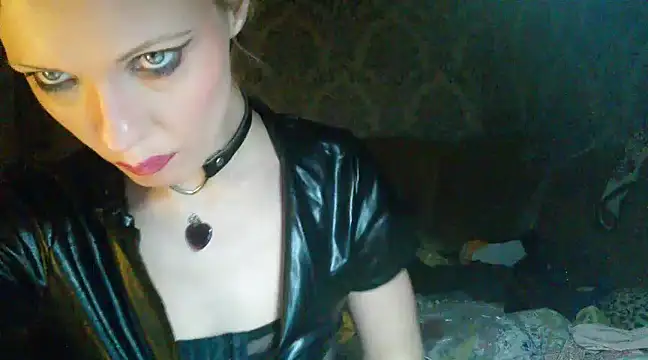WildMissNiks online show from December 2, 12:29 pm