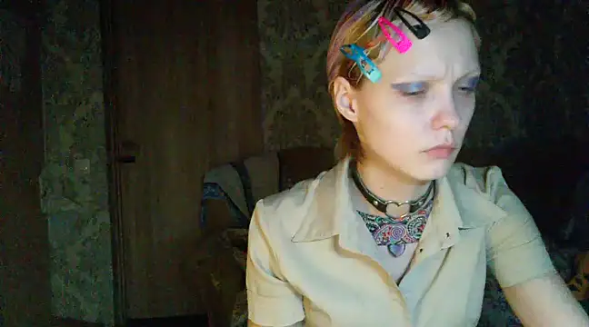 WildMissNiks online show from December 4, 8:56 am